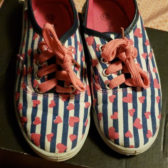 Skippies - Picture 1 of 2